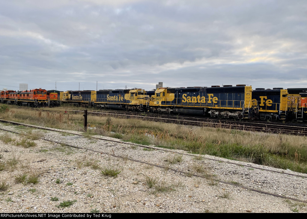 GN 6477, GN 6512 & BNSF 6493